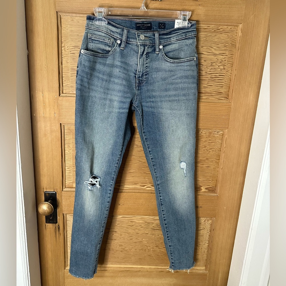 NWT Lucky Brand distressed jeans Ava style Size 6